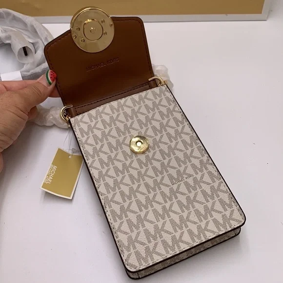 NWT MICHAEL KORS CARMEN SMALL NORTH SOUTH PHONE XBODY VANILLA/BROWN SIGNATURE - Picture 8 of 9